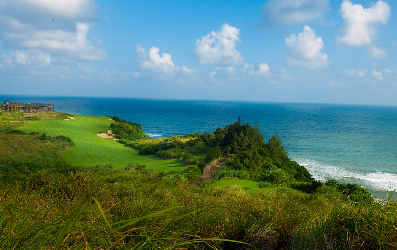 David-Zinkand_Golf-Course-Design_Shaqin-Bay_15th-Hole.jpg